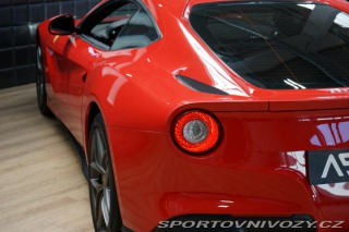 Ferrari F12berlinetta V12 Carbon PasDisplay JBL 2016