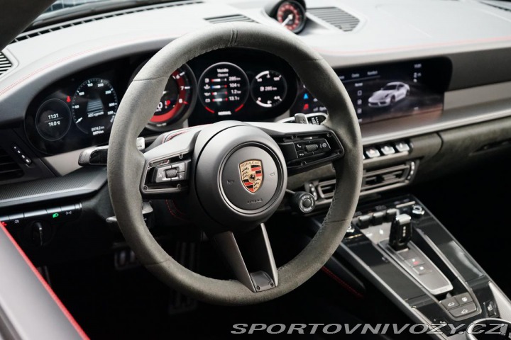 Porsche 911 992 Carrera 4 GTS PDK Mat 2023