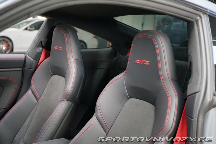 Porsche 911 992 Carrera 4 GTS PDK Mat 2023
