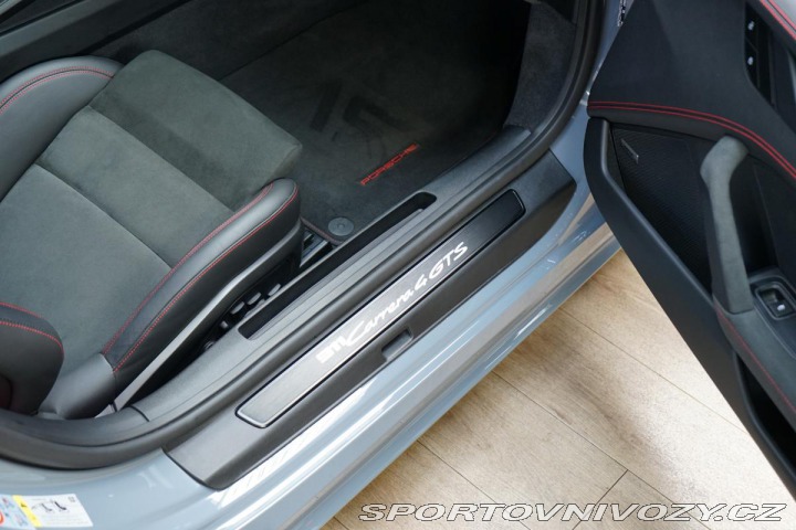 Porsche 911 992 Carrera 4 GTS PDK Mat 2023