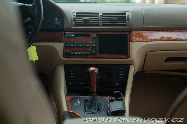 BMW 2 Alpina B10 Touring V8 82/204 1998