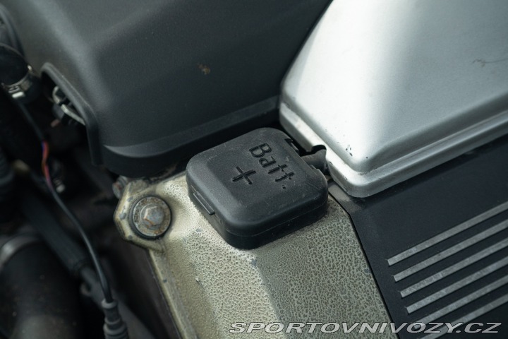 BMW 2 Alpina B10 Touring V8 82/204 1998
