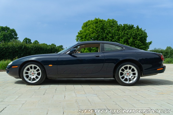 Jaguar XKR 2000