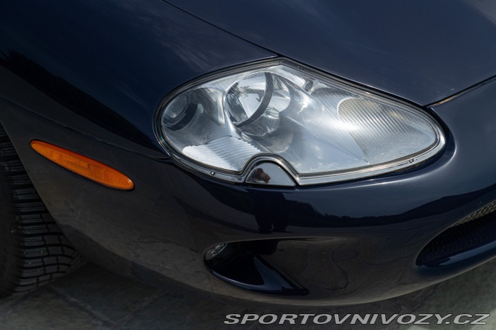 Jaguar XKR 2000
