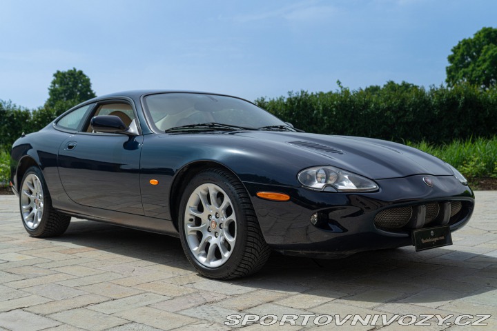 Jaguar XKR 2000