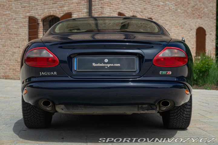 Jaguar XKR 2000