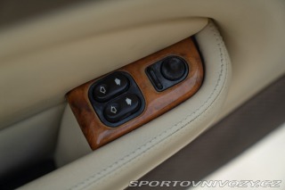 Jaguar XKR  2000