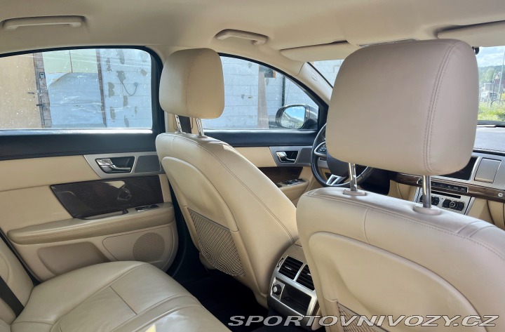 Jaguar XF Sport 2012