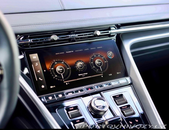 Aston Martin DB12 DB12 Coupé *IHNEĎ k DISP 2023
