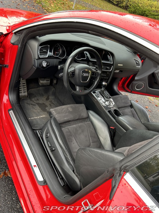 Audi RS5 Rs5 2011