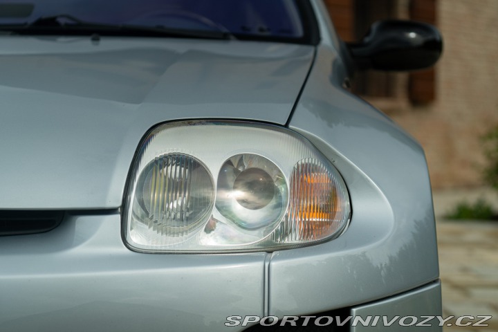 Renault Clio Sport V6 phase 1 2002