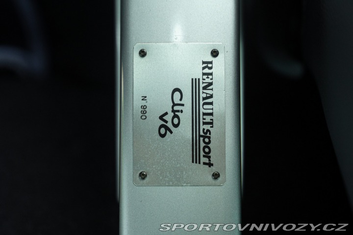 Renault Ostatní modely CLIO V6 phase 1 2002