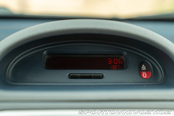 Renault Clio Sport V6 phase 1 2002