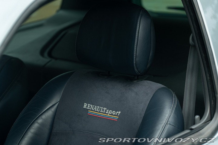 Renault Clio Sport V6 phase 1 2002