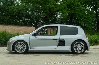 Renault Ostatní modely CLIO V6 phase 1 2002