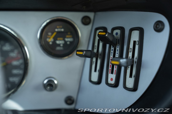 Ferrari 308 DINO 308 GT4 1979