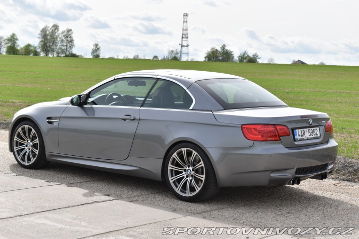 BMW M3 E93 2010