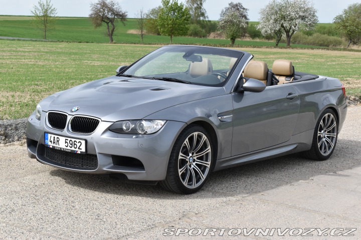 BMW M3 E93 2010