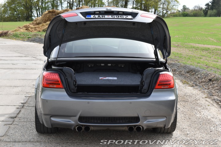 BMW M3 E93 2010