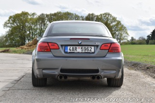 BMW M3 E93 2010