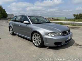 Audi RS4 2000