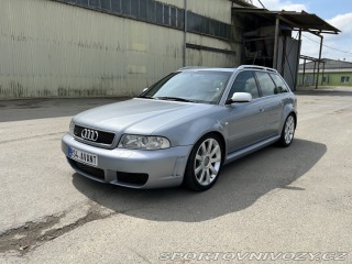 Audi RS4 2000