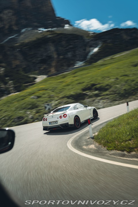 Nissan GT-R R35 - Black Edition 2017