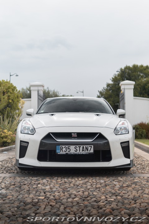 Nissan GT-R R35 - Black Edition 2017