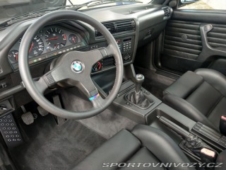 BMW M3 e30 M3 1986