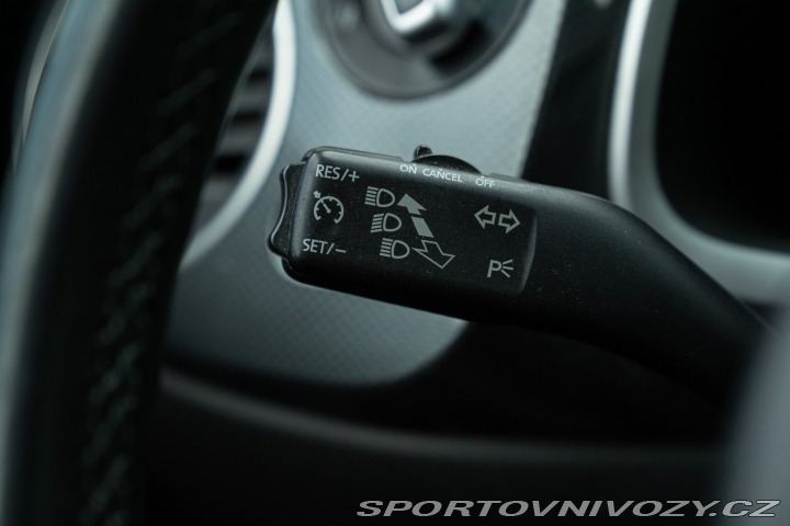Volkswagen New Beetle 2.0 TSI DSG Sport 2012