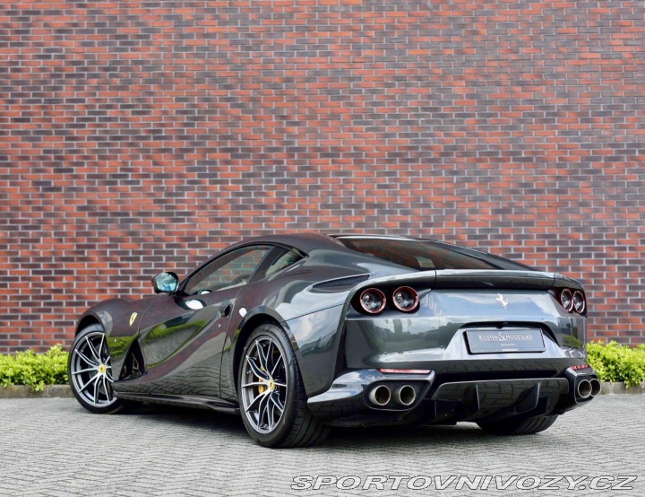 Ferrari 812 6.5 V12 *Full Carbon*Ex 2021