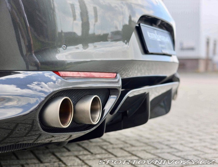 Ferrari 812 6.5 V12 *Full Carbon*Ex 2021