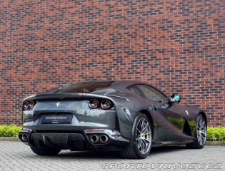Ferrari 812 6.5 V12  *Full Carbon*Ex 2021