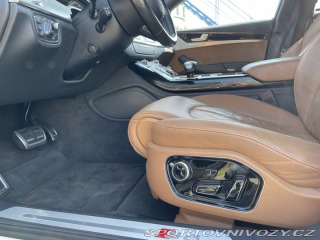 Audi S8  2015