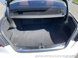 Audi S8  2015