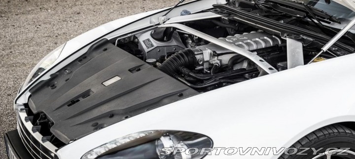 Aston Martin Vantage kupé 2010