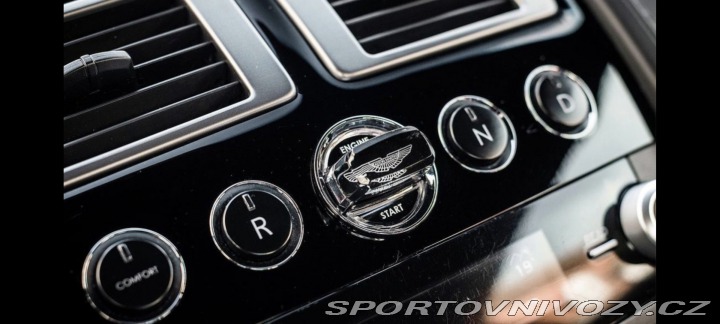 Aston Martin Vantage kupé 2010