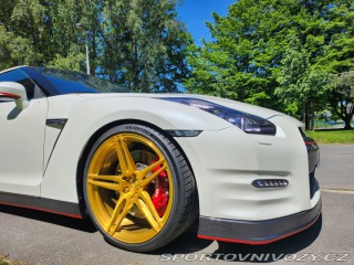 Nissan GT-R R35 2012