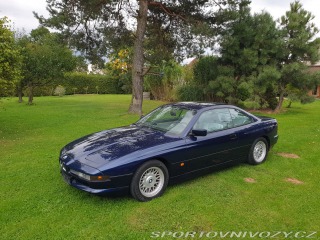 BMW 8 850 i , MANUÁL