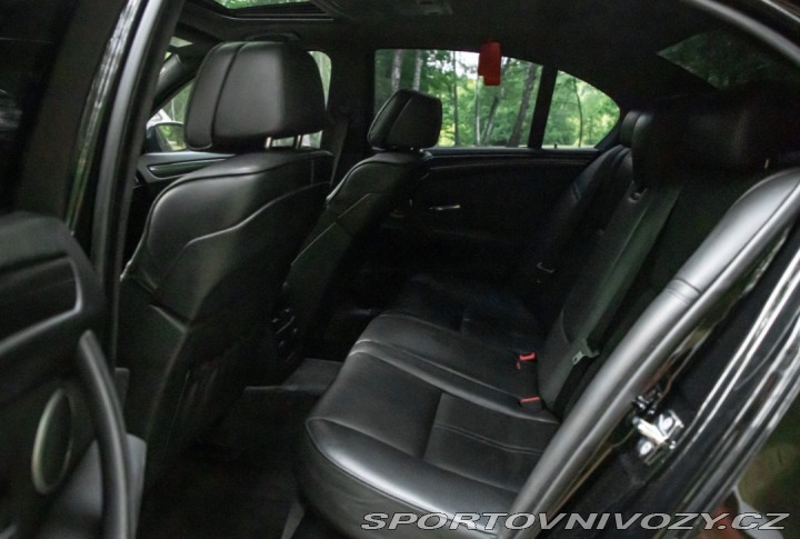 BMW M5 e60 2005