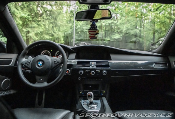 BMW M5 e60 2005