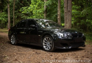 BMW M5 e60 2005