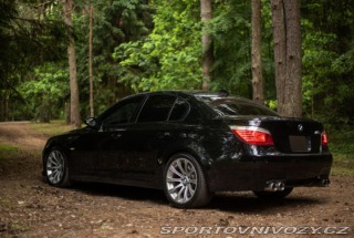 BMW M5 e60 2005