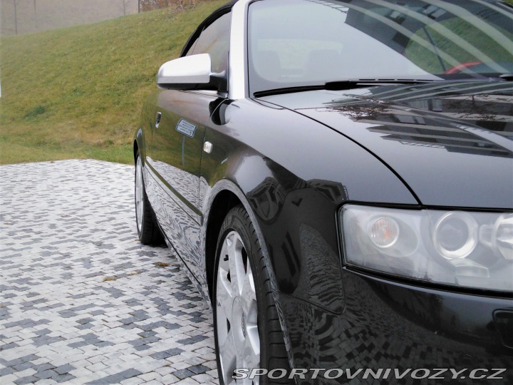 Audi S4 manual cabrio V8 ČR! 2004