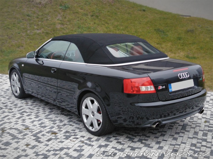 Audi S4 manual cabrio V8 ČR! 2004