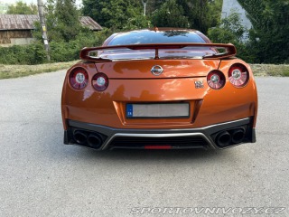Nissan GT-R Black Edition 2019