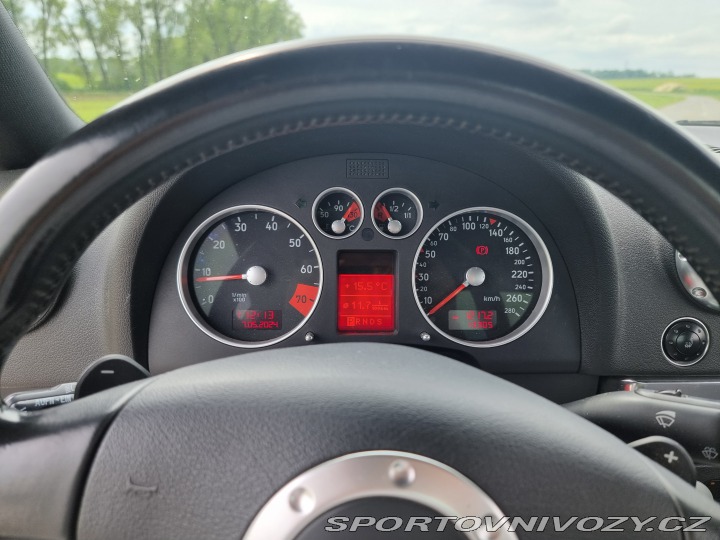 Audi TT 8N 2003