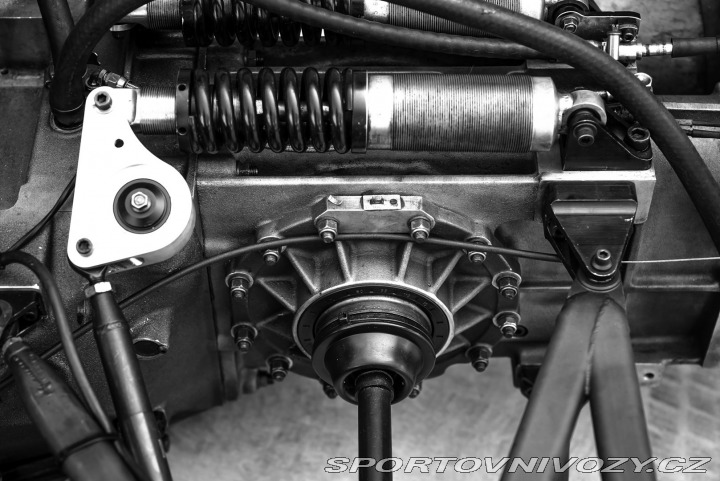 Ostatní značky Ostatní modely Van Diemen Formula X RF04 CFX 2004