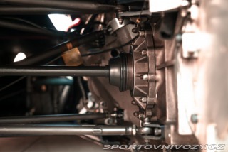 Ostatní značky Ostatní modely Van Diemen Formula X RF04 CFX 2004
