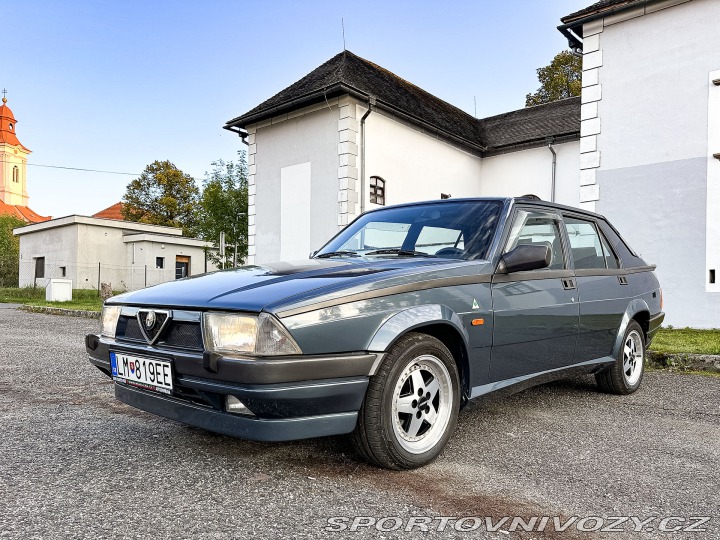 Alfa Romeo Ostatní modely 75 2.0. TS 1990